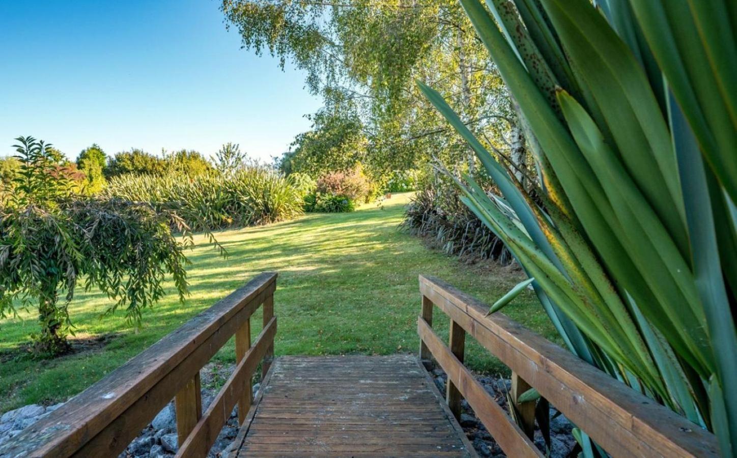 Mountviews Lodge Taupo Zewnętrze zdjęcie