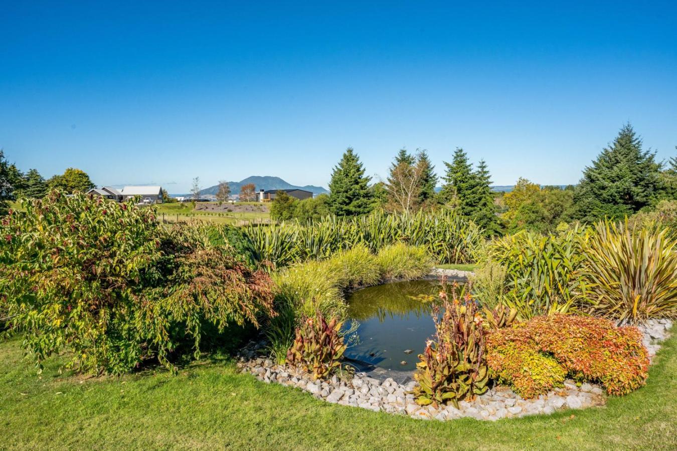 Mountviews Lodge Taupo Zewnętrze zdjęcie