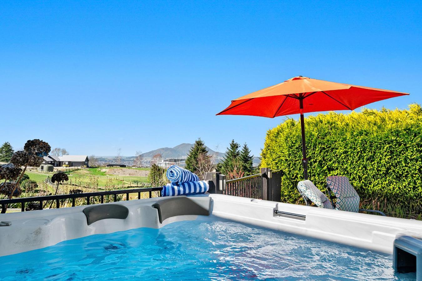Mountviews Lodge Taupo Zewnętrze zdjęcie