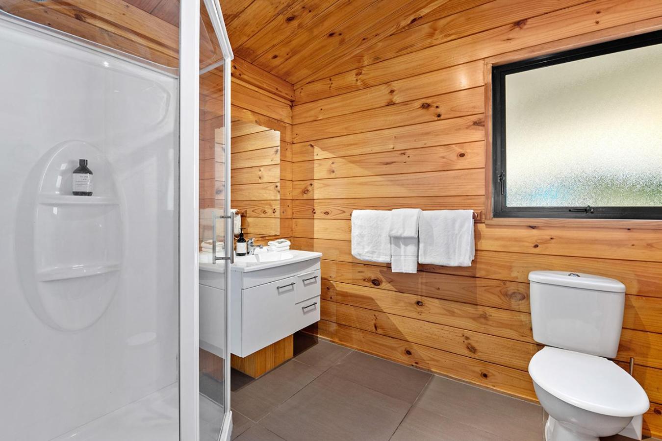 Mountviews Lodge Taupo Zewnętrze zdjęcie