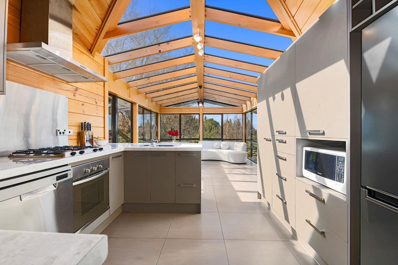 Mountviews Lodge Taupo Zewnętrze zdjęcie